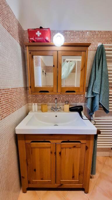 Ferienwohnung Bee Freeride Biker House Magliolo Exterior foto